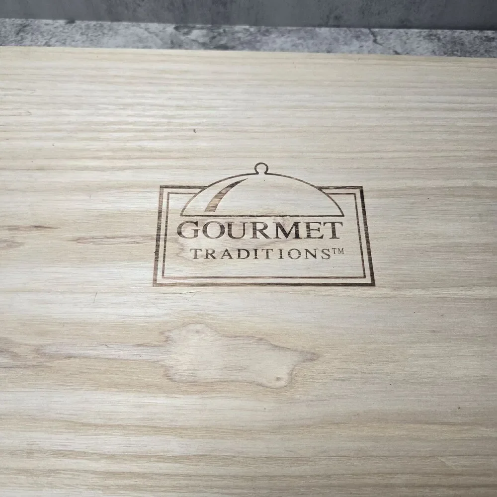 Gourmet Traditions International Supreme Cutlery Knife Set w Case Stainless 8 Pc